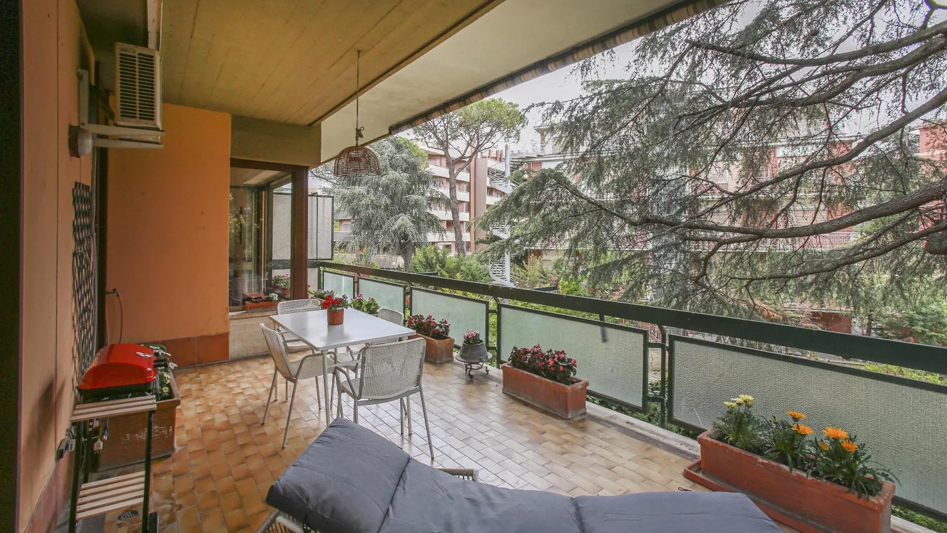 La Terrazza Nel Verde Vicino Metro Cornelia Rome Apartment