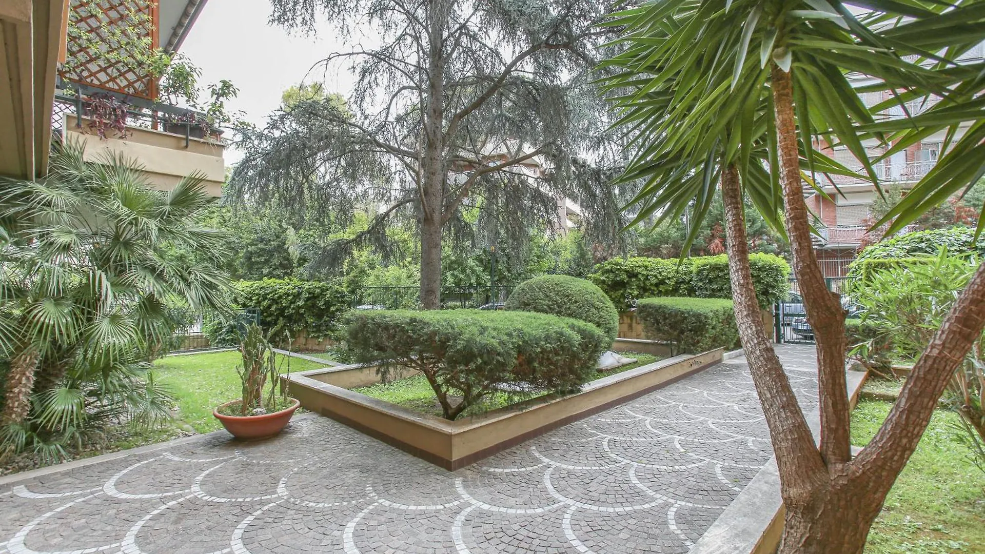 La Terrazza Nel Verde Vicino Metro Cornelia Rome 0*,  Italy
